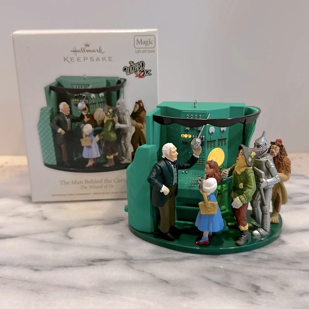 Hallmark Keepsake The Wizard of Oz The Man Behind the Curtain 2012 Ornament